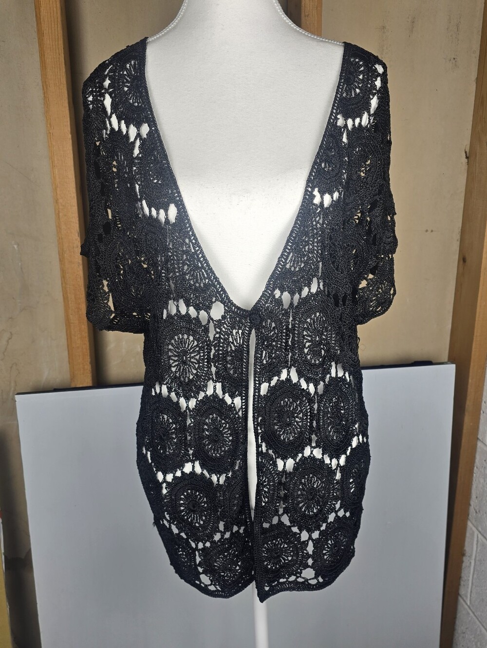 Joseph A Black Open Crochet Short Sleeve Boho Artistic Top Size XL
